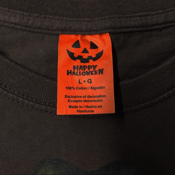 NWOT scarecrow graphic Halloween tee size large - Picture 3 of 3